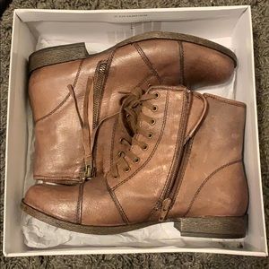 Steve Madden Lace Up Boots